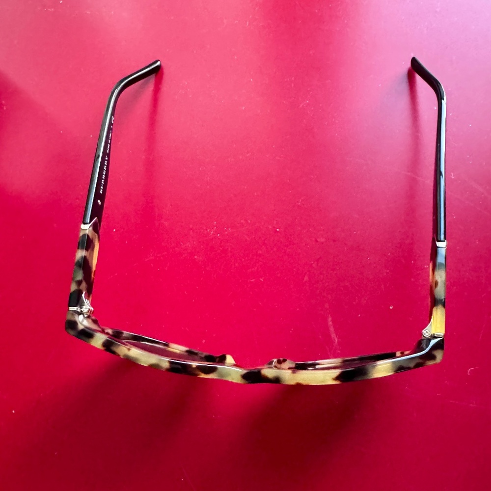 Burberry Sunglasses & Had Case Brown Tortoise # 864 EUC - Picture 4 of 9